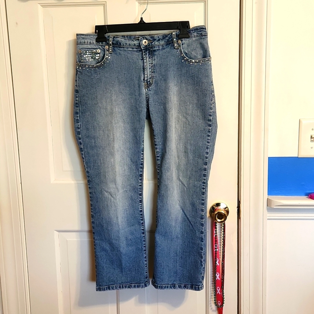 Willi Smith women's Size 12 stretch Jeans Embellished